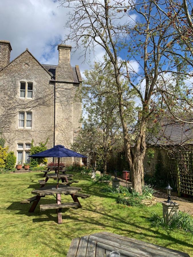 Littlebury Hotel 비세스터 외부 사진