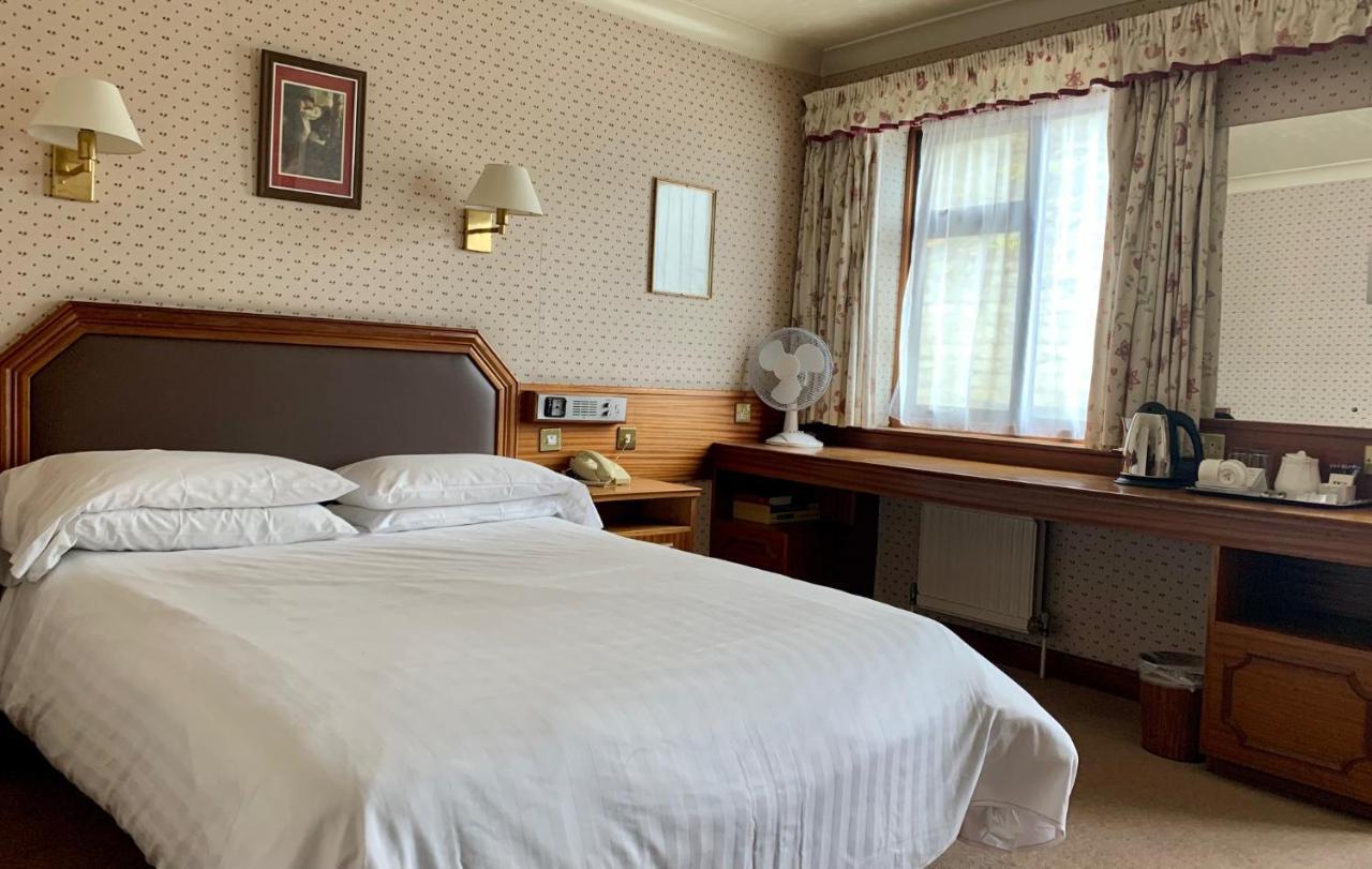 Littlebury Hotel 비세스터 외부 사진